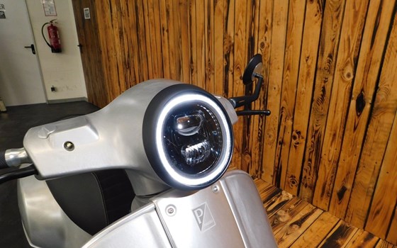 Gebrauchtmotorrad Vespa GTS 300 - Bild 17