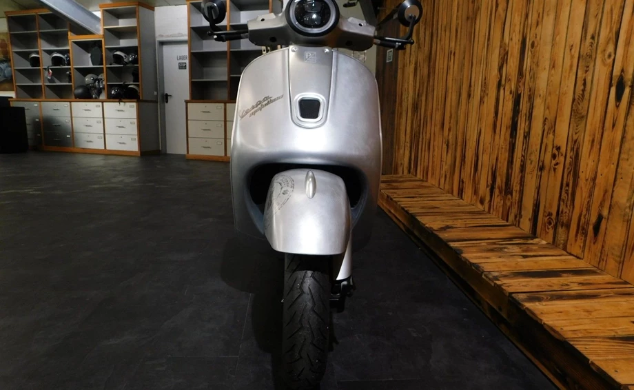 Angebot Vespa GTS 300 Bild 3: Angebot Vespa GTS 300