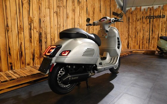 Gebrauchtmotorrad Vespa GTS 300 - Bild 7