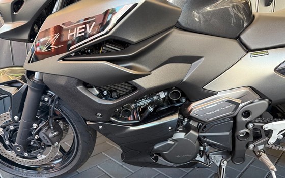Gebrauchtmotorrad Kawasaki Z7 Hybrid - Bild 10