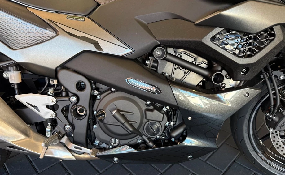 Angebot Kawasaki Z7 Hybrid Bild 14: Angebot Kawasaki Z7 Hybrid