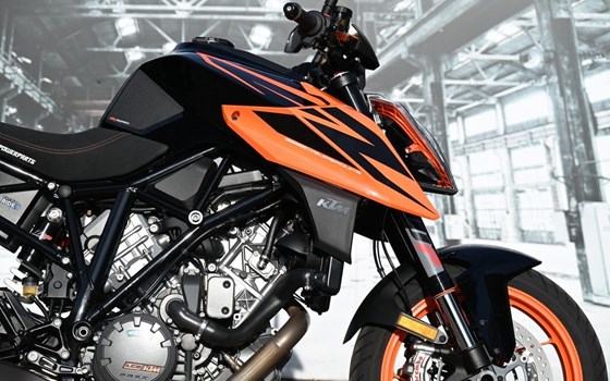 Gebrauchtmotorrad KTM 1290 Super Duke R - Bild 2