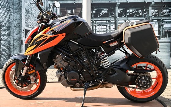 Gebrauchtmotorrad KTM 1290 Super Duke R - Bild 8