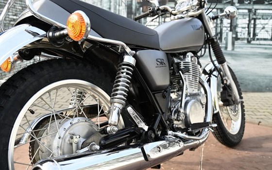 Gebrauchtmotorrad Yamaha SR 400 - Bild 10