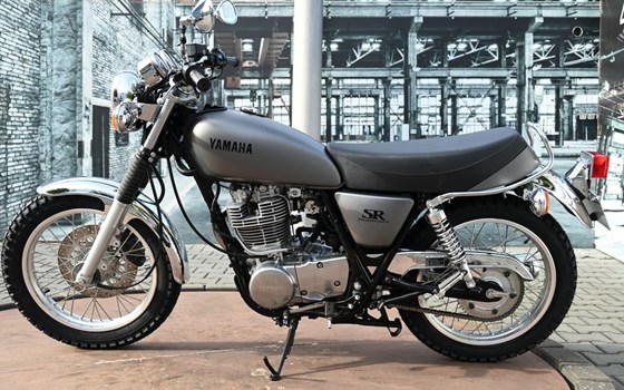 Gebrauchtmotorrad Yamaha SR 400 - Bild 5