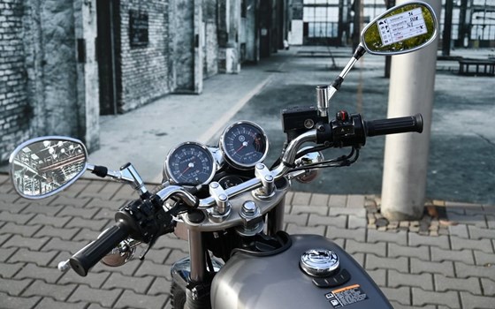 Gebrauchtmotorrad Yamaha SR 400 - Bild 8