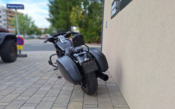 Gebrauchtmotorrad Harley-Davidson Softail Sport Glide FLSB - Bild 6