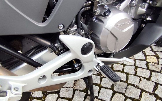 Gebrauchtmotorrad Honda XL 1000 V Varadero - Bild 7 Gebrauchtmotorrad Honda XL 1000 V Varadero - Bild 7