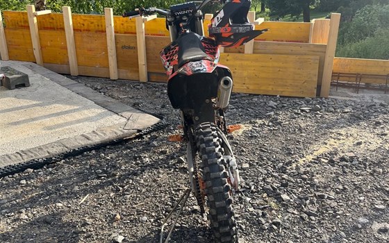 Gebrauchtmotorrad KTM 125 SX - Bild 4 Gebrauchtmotorrad KTM 125 SX - Bild 4