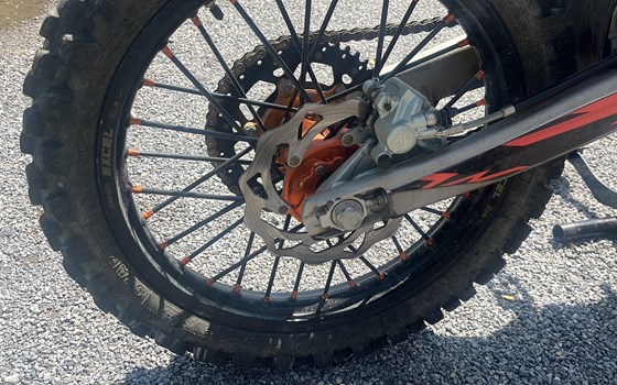 Gebrauchtmotorrad KTM 125 SX - Bild 8 Gebrauchtmotorrad KTM 125 SX - Bild 8