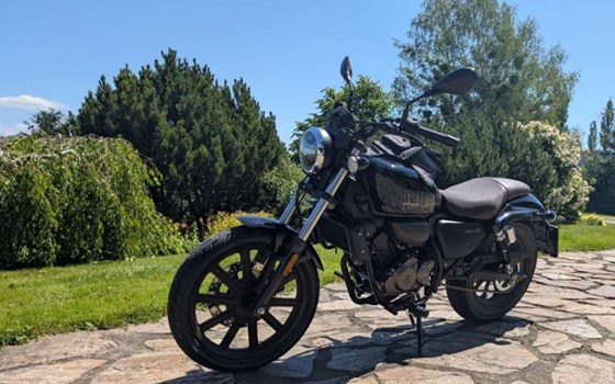 Gebrauchtmotorrad QJ Motor SRV 125 - Bild 1 Gebrauchtmotorrad QJ Motor SRV 125 - Bild 1