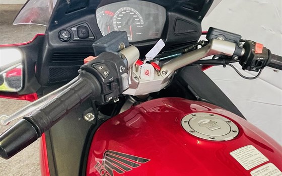 Gebrauchtmotorrad Honda ST 1300 Pan-European - Bild 2 Gebrauchtmotorrad Honda ST 1300 Pan-European - Bild 2