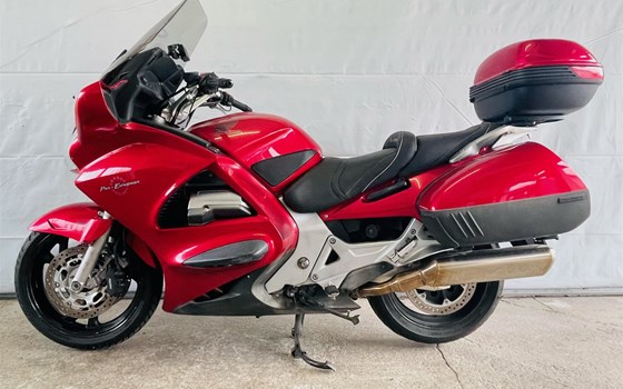 Gebrauchtmotorrad Honda ST 1300 Pan-European - Bild 1 Gebrauchtmotorrad Honda ST 1300 Pan-European - Bild 1