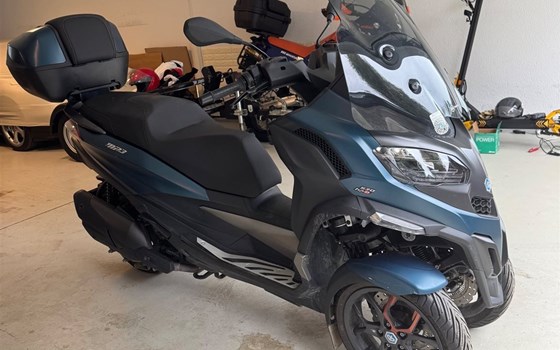 Gebrauchtmotorrad Piaggio MP3 530 HPE Exclusive - Bild 3 Gebrauchtmotorrad Piaggio MP3 530 HPE Exclusive - Bild 3