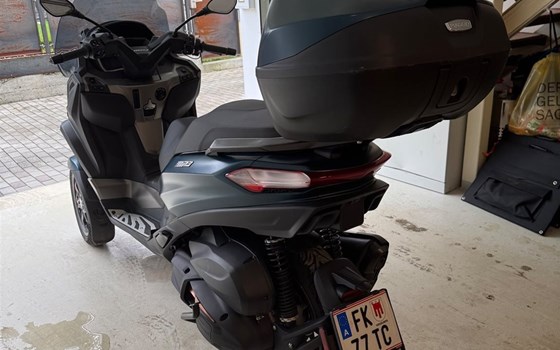 Gebrauchtmotorrad Piaggio MP3 530 HPE Exclusive - Bild 4 Gebrauchtmotorrad Piaggio MP3 530 HPE Exclusive - Bild 4