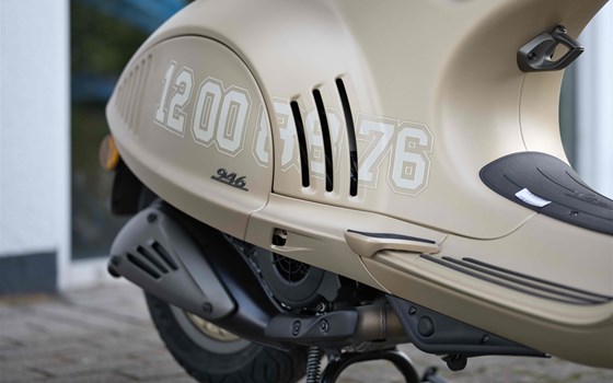 Neufahrzeug Vespa 946 Dragon - Bild 6