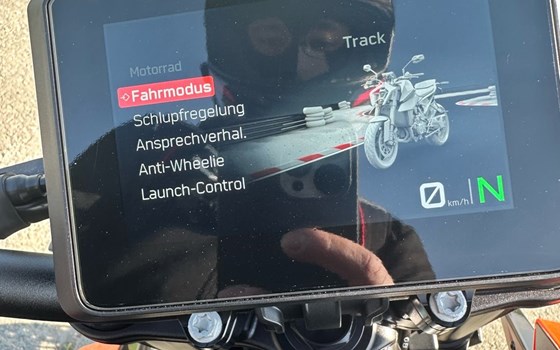 Gebrauchtmotorrad KTM 990 Duke - Bild 8 Gebrauchtmotorrad KTM 990 Duke - Bild 8