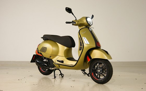 Neufahrzeug Vespa GTS 125 - Bild 2 Neufahrzeug Vespa GTS 125 - Bild 2