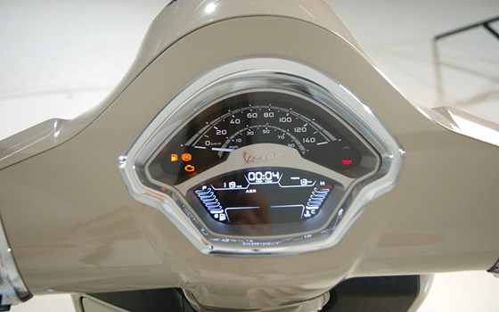 Neufahrzeug Vespa GTS 310 - Bild 15