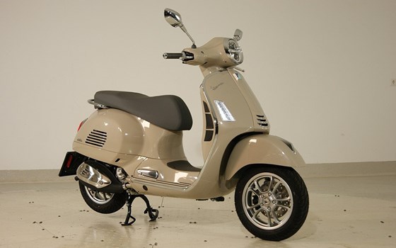 Neufahrzeug Vespa GTS 310 - Bild 2 Neufahrzeug Vespa GTS 310 - Bild 2