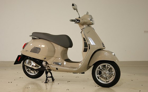 Neufahrzeug Vespa GTS 310 - Bild 3 Neufahrzeug Vespa GTS 310 - Bild 3