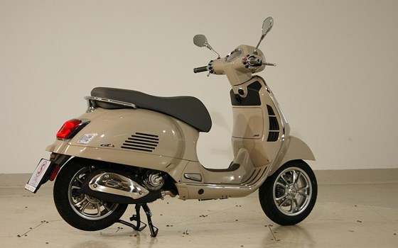 Neufahrzeug Vespa GTS 310 - Bild 5 Neufahrzeug Vespa GTS 310 - Bild 5