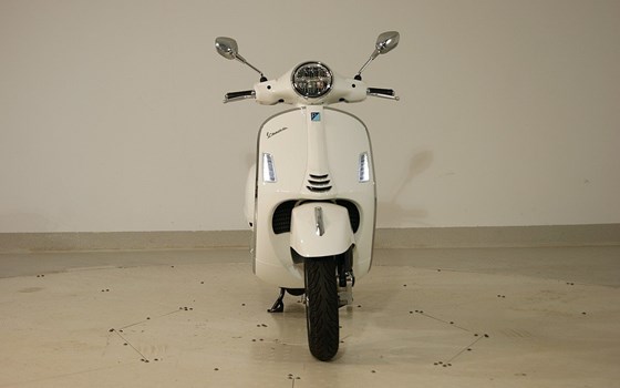 Neufahrzeug Vespa GTS 310 - Bild 10