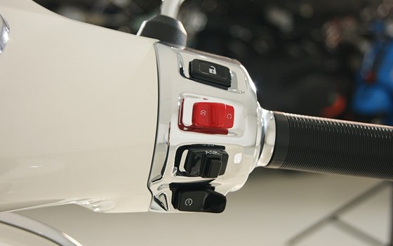 Neufahrzeug Vespa GTS 310 - Bild 11