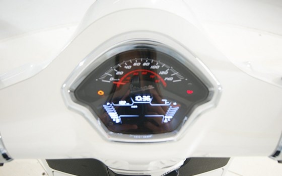 Neufahrzeug Vespa GTS 310 - Bild 13