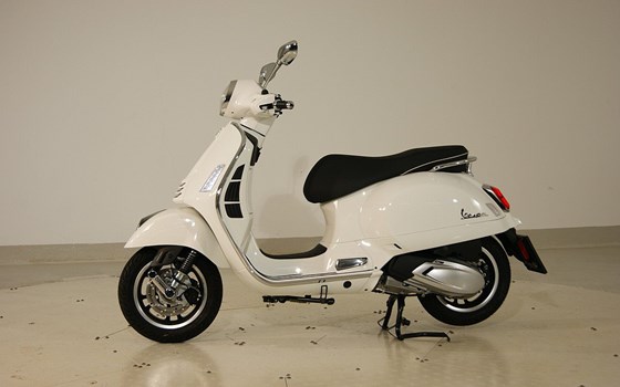 Neufahrzeug Vespa GTS 310 - Bild 8 Neufahrzeug Vespa GTS 310 - Bild 8