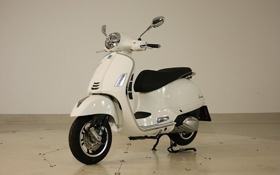 Neufahrzeug Vespa GTS 310 - Bild 9 Neufahrzeug Vespa GTS 310 - Bild 9