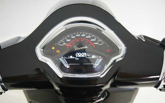 Neufahrzeug Vespa GTS 310 - Bild 12