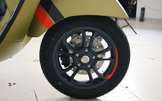 Neufahrzeug Vespa GTS 310 SuperSport - Bild 13 Neufahrzeug Vespa GTS 310 SuperSport - Bild 13