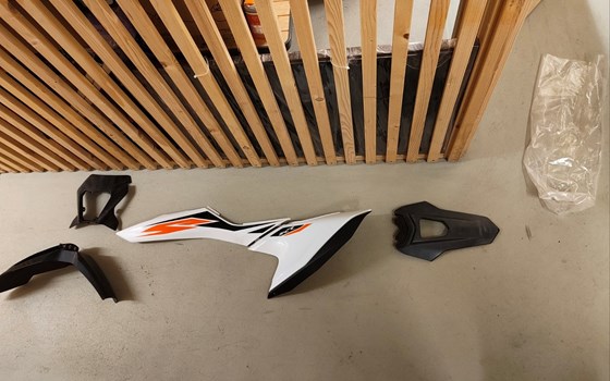 Gebrauchtmotorrad KTM 690 SMC R - Bild 12 Gebrauchtmotorrad KTM 690 SMC R - Bild 12