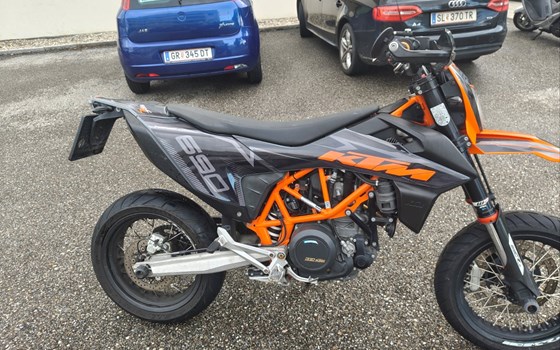 Gebrauchtmotorrad KTM 690 SMC R - Bild 6 Gebrauchtmotorrad KTM 690 SMC R - Bild 6