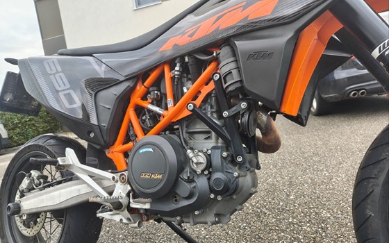 Gebrauchtmotorrad KTM 690 SMC R - Bild 9 Gebrauchtmotorrad KTM 690 SMC R - Bild 9