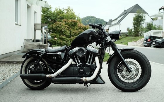 Gebrauchtmotorrad Harley-Davidson Sportster XL 1200X Forty-Eight - Bild 1 Gebrauchtmotorrad Harley-Davidson Sportster XL 1200X Forty-Eight - Bild 1