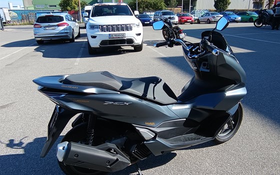 Gebrauchtmotorrad Honda PCX125 - Bild 6 Gebrauchtmotorrad Honda PCX125 - Bild 6