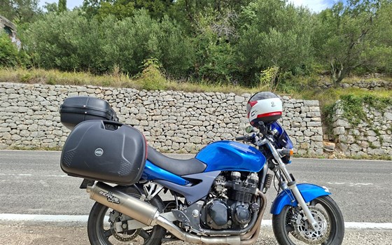 Gebrauchtmotorrad Kawasaki ZR-7 - Bild 1 Gebrauchtmotorrad Kawasaki ZR-7 - Bild 1