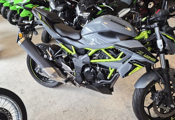 Kawasaki Z125
