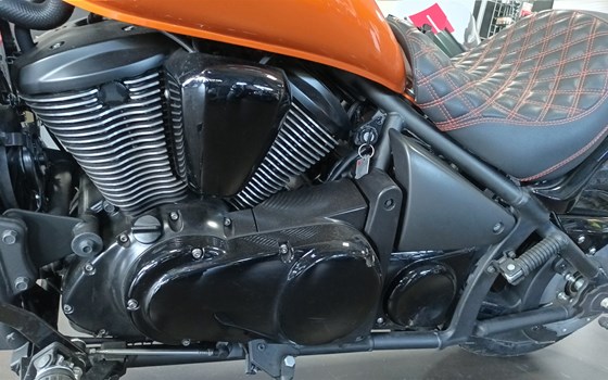 Gebrauchtmotorrad Kawasaki VN 900 Custom - Bild 8