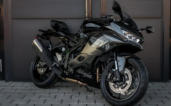 Neufahrzeug Kawasaki Ninja ZX-4RR - Bild 2