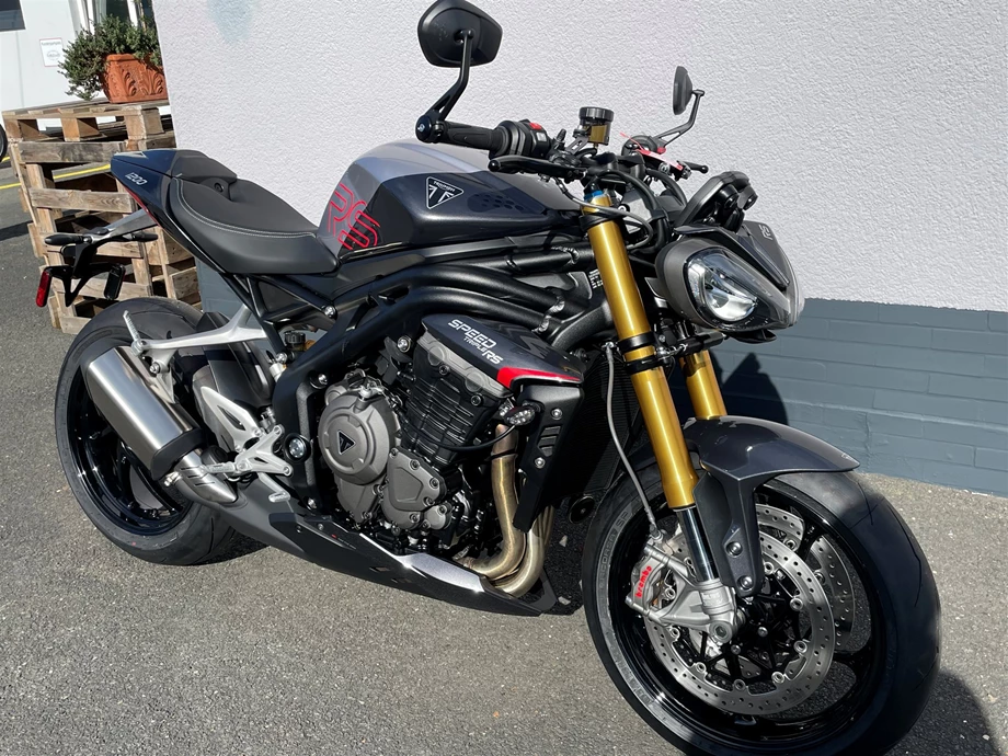 Offer Triumph Speed Triple 1200 RS Bild 2: Offer Triumph Speed Triple 1200 RS