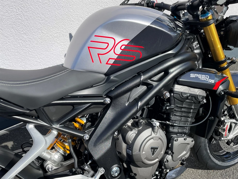 Offer Triumph Speed Triple 1200 RS Bild 4: Offer Triumph Speed Triple 1200 RS