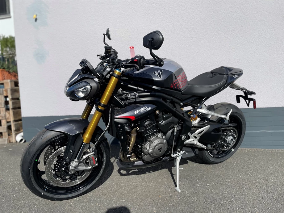 Offer Triumph Speed Triple 1200 RS Bild 8: Offer Triumph Speed Triple 1200 RS