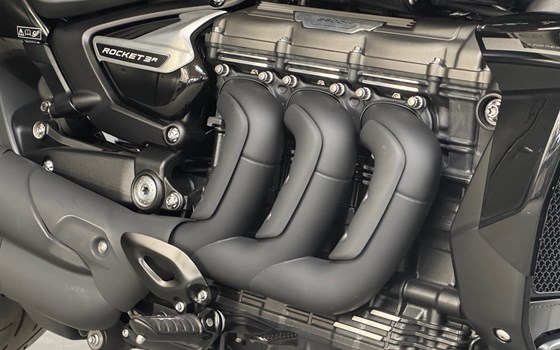 Gebrauchtmotorrad Triumph Rocket 3 R - Bild 10