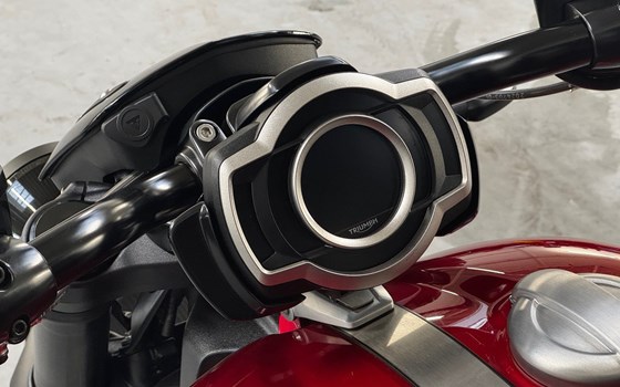 Gebrauchtmotorrad Triumph Rocket 3 R - Bild 12