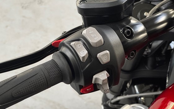 Gebrauchtmotorrad Triumph Rocket 3 R - Bild 13