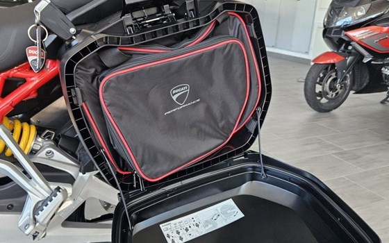 Gebrauchtmotorrad Ducati Multistrada V4 S - Bild 15 Gebrauchtmotorrad Ducati Multistrada V4 S - Bild 15