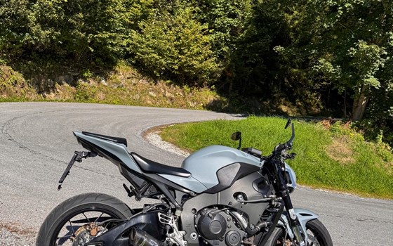 Gebrauchtmotorrad Honda CBR1000RR Fireblade - Bild 3